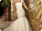 Le Reve Bridal 1074